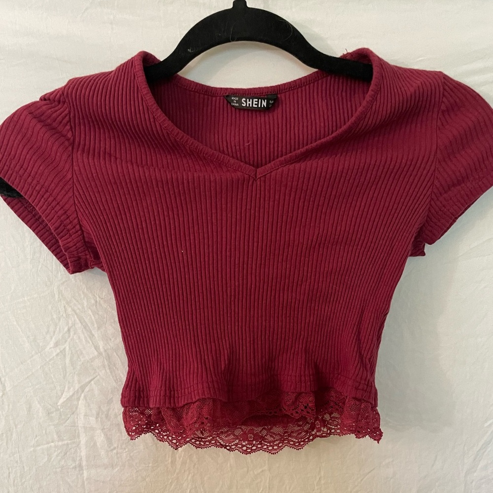 SHEIN small ribbed cropped burgundy v-neck top with lace detail